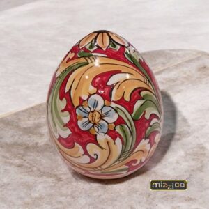 Uovo in ceramica di Caltagirone.